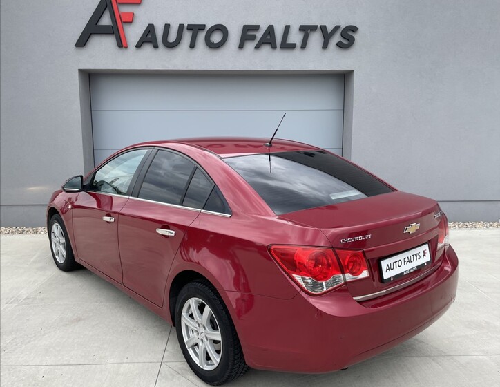Chevrolet Cruze 5