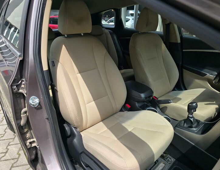 Hyundai i30 22