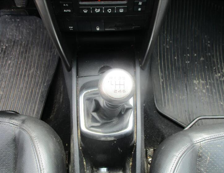 Peugeot 207 18