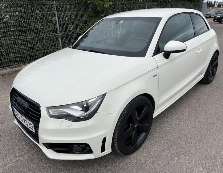 Audi A1 1