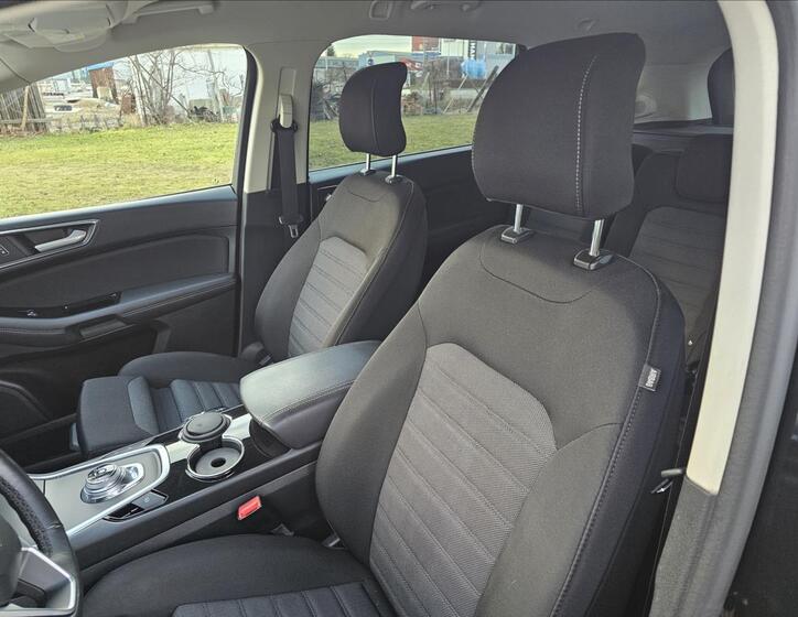 Ford S-MAX 12