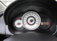 Mazda 2 13