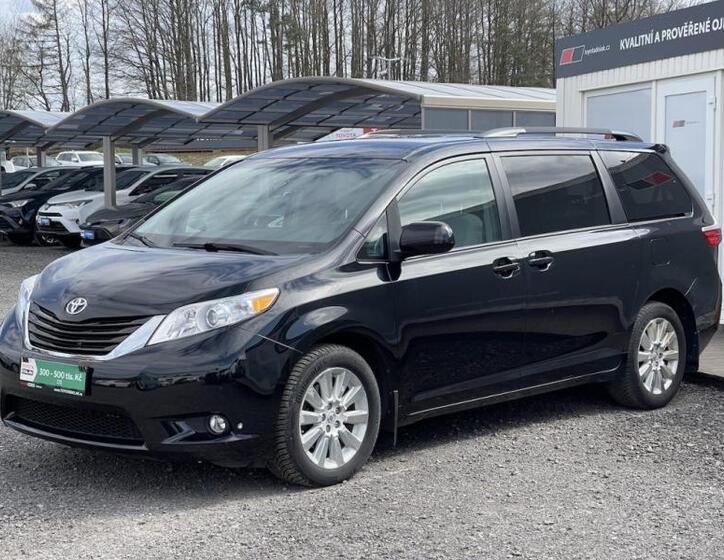 Toyota Sienna 5
