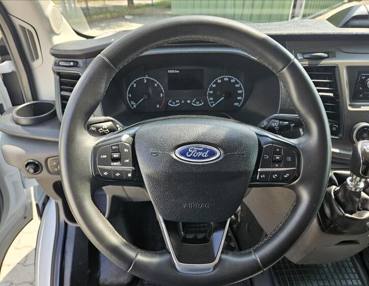 Ford Transit 12