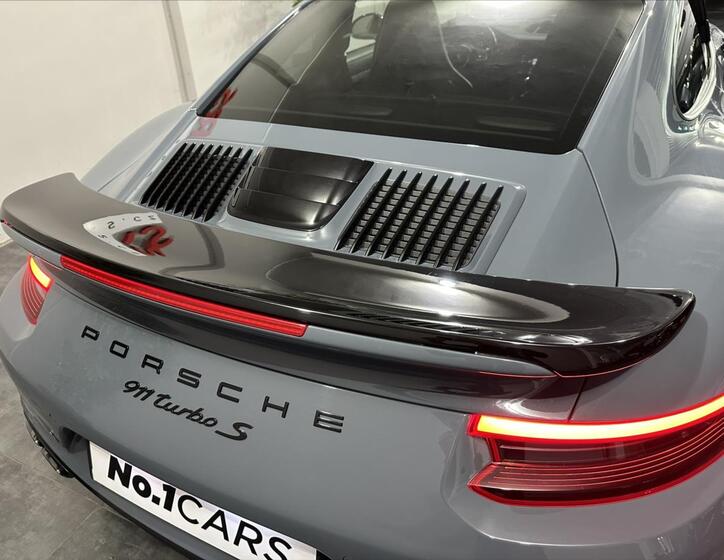 Porsche 911 25