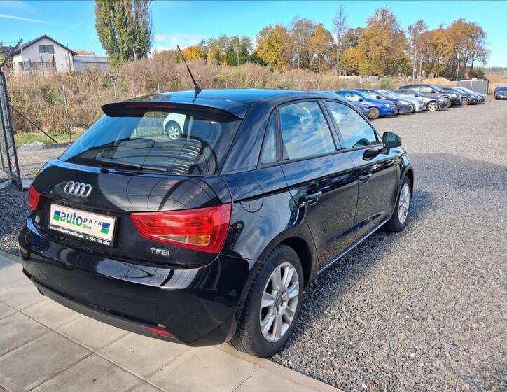 Audi A1 7