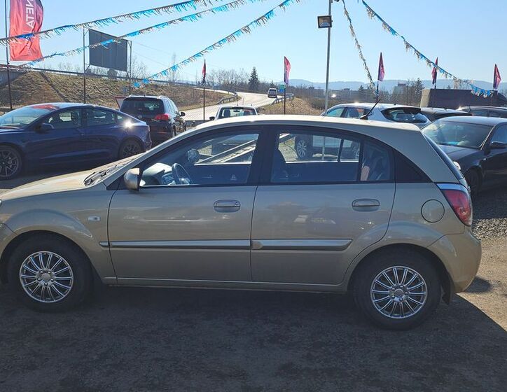 KIA Rio 4