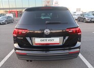 Volkswagen Tiguan 7