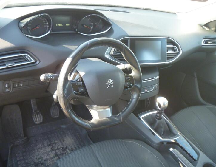 Peugeot 308 10