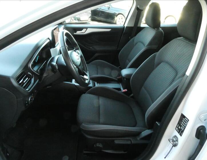 Ford Focus 17