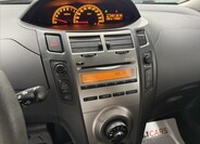 Toyota Yaris 9