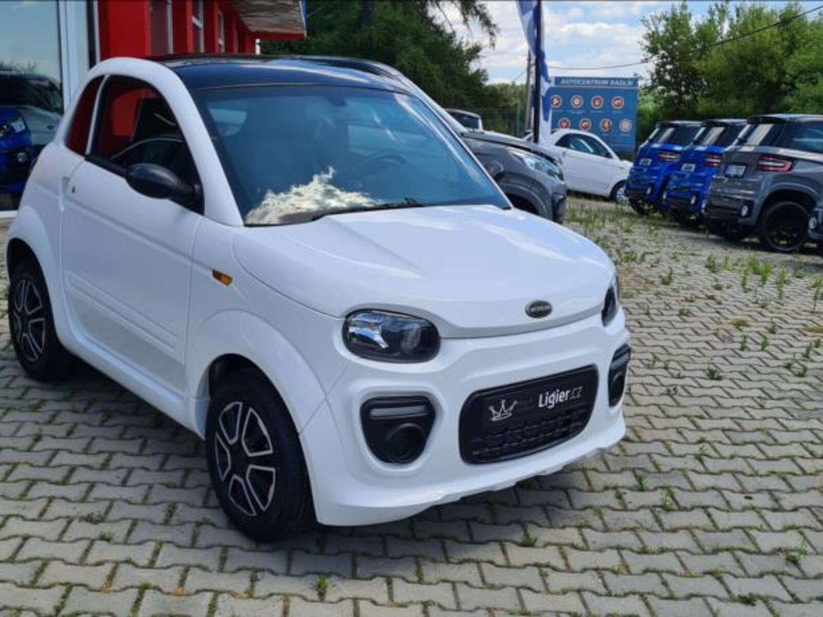 Microcar DUE 3