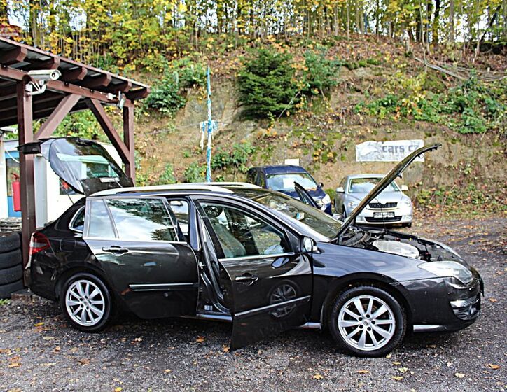 Renault Laguna 23
