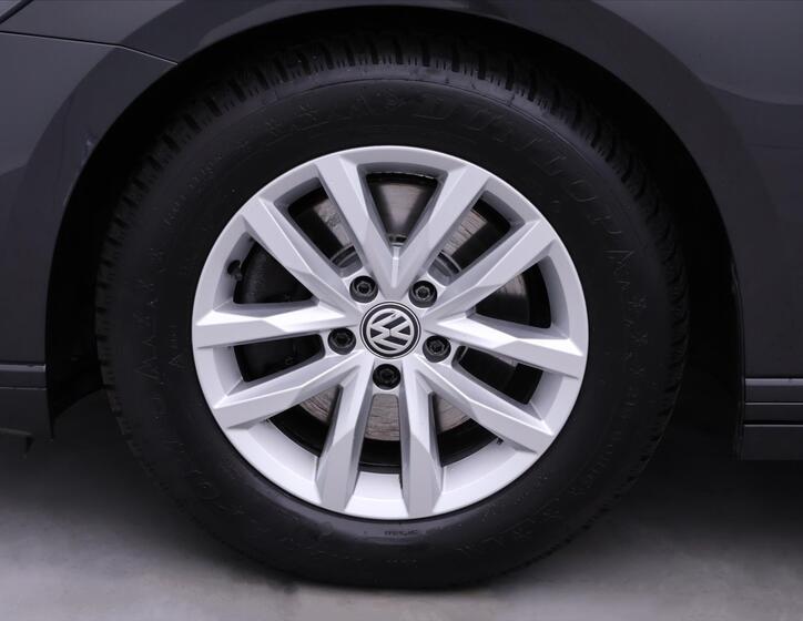 Volkswagen Passat 34