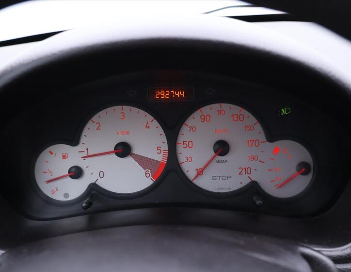 Peugeot 206 15