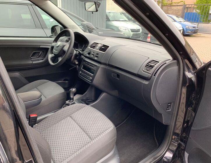Škoda Fabia 19