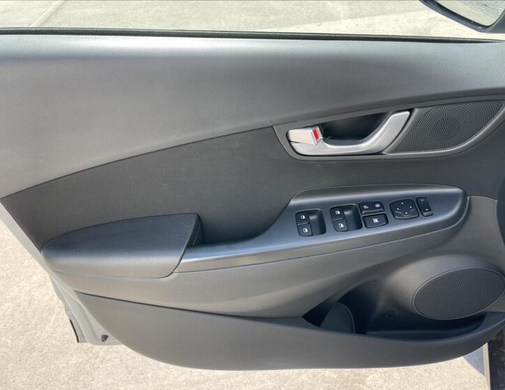 Hyundai Kona 13