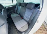 Volkswagen Golf 24