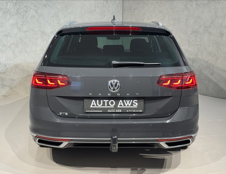 Volkswagen Passat 9