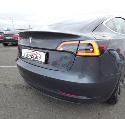 Tesla Model 3 54