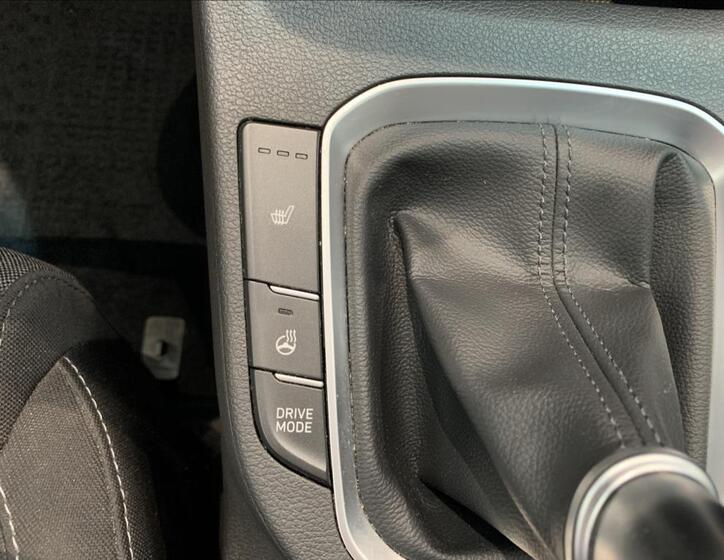 Hyundai i30 23