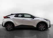 Toyota C-HR 8
