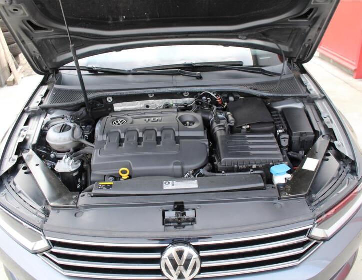 Volkswagen Passat 40