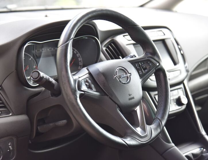 Opel Zafira 11