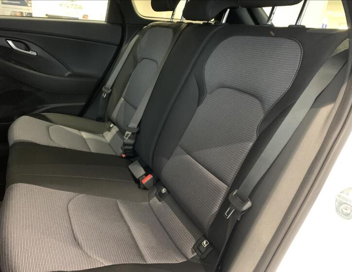 Hyundai i30 14