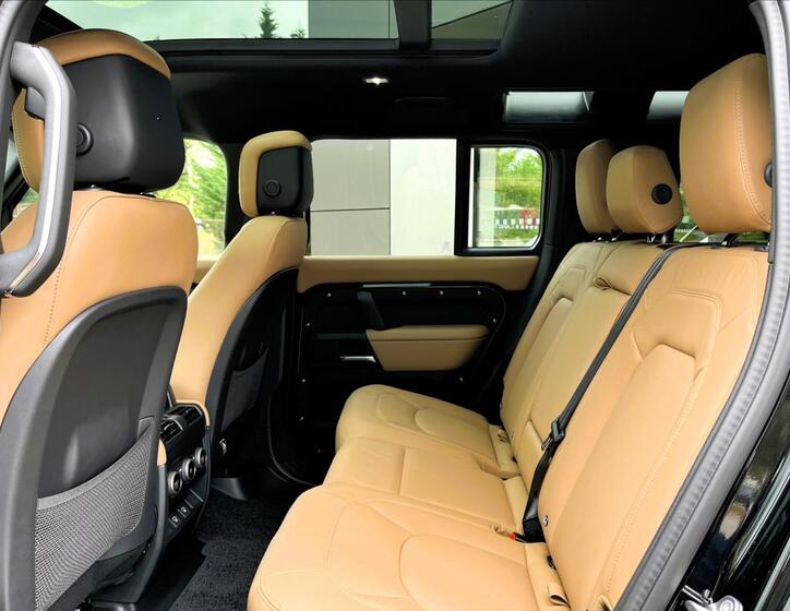 Land Rover Defender 30