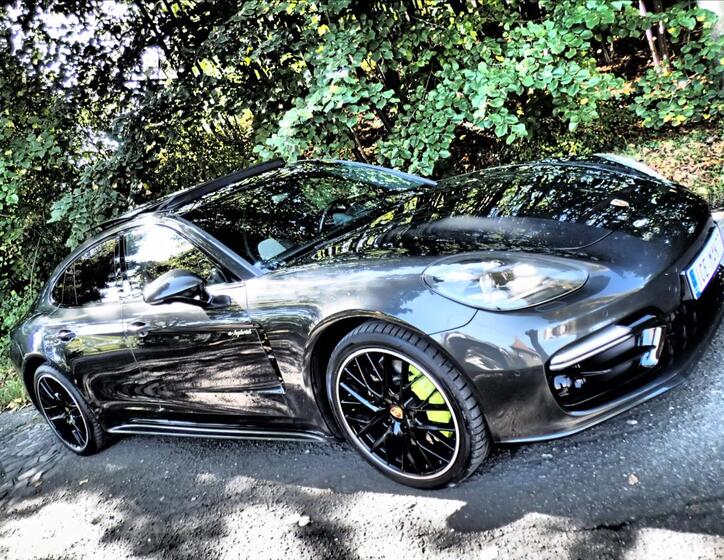 Porsche Panamera 2
