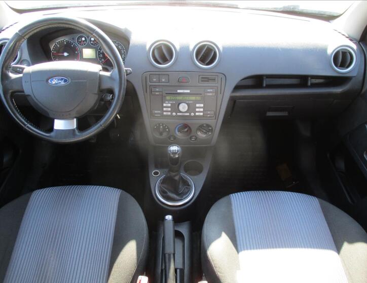 Ford Fusion 12