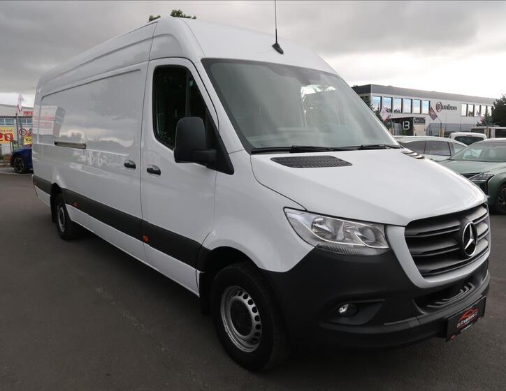 Mercedes-Benz Sprinter 2