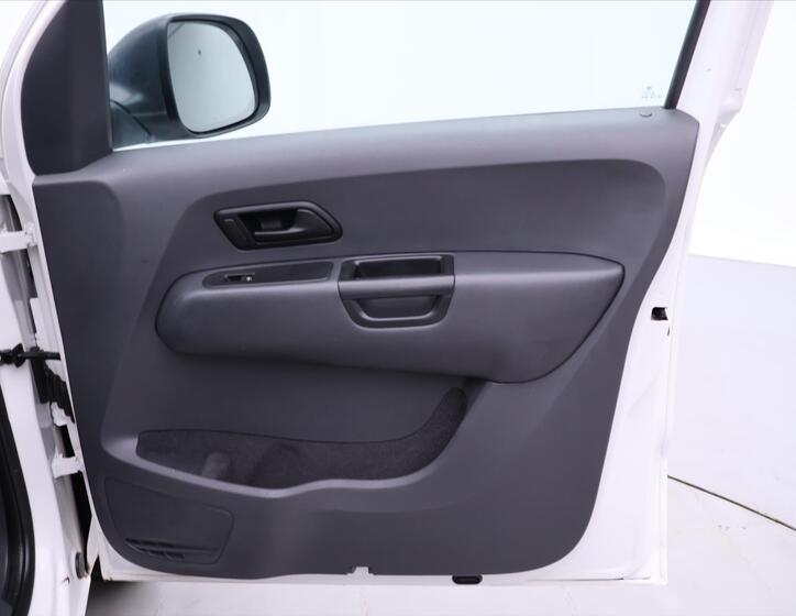 Volkswagen Amarok 12