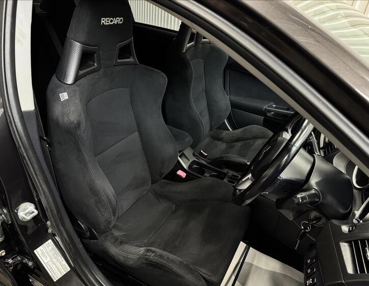 Mitsubishi Lancer 30
