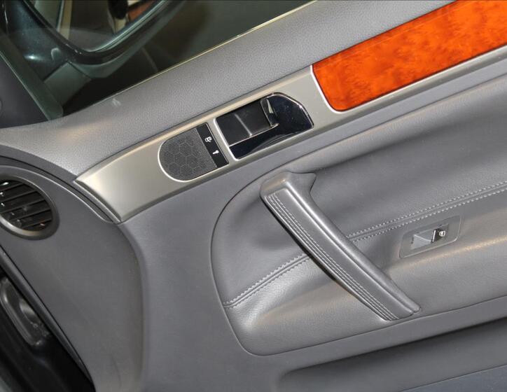 Volkswagen Touareg 23