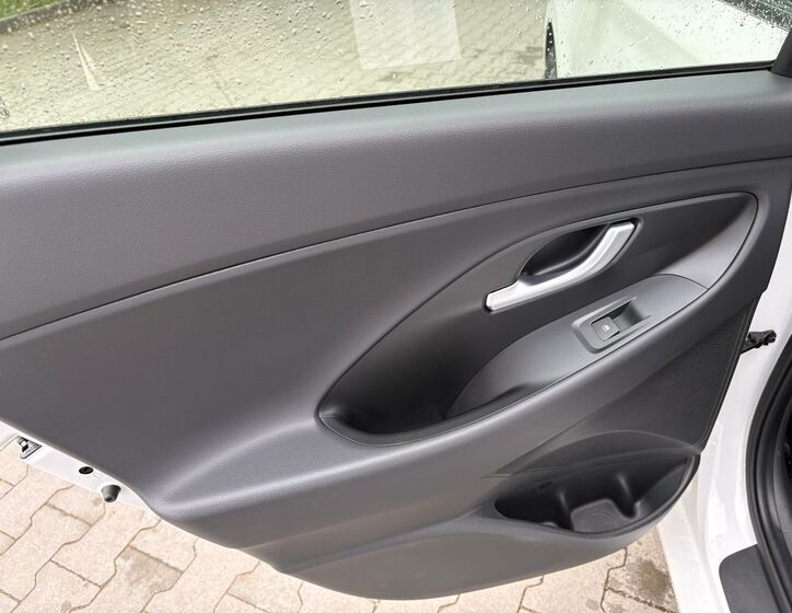 Hyundai i30 17