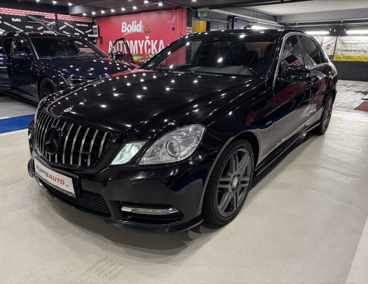 Mercedes-Benz Třídy E 1