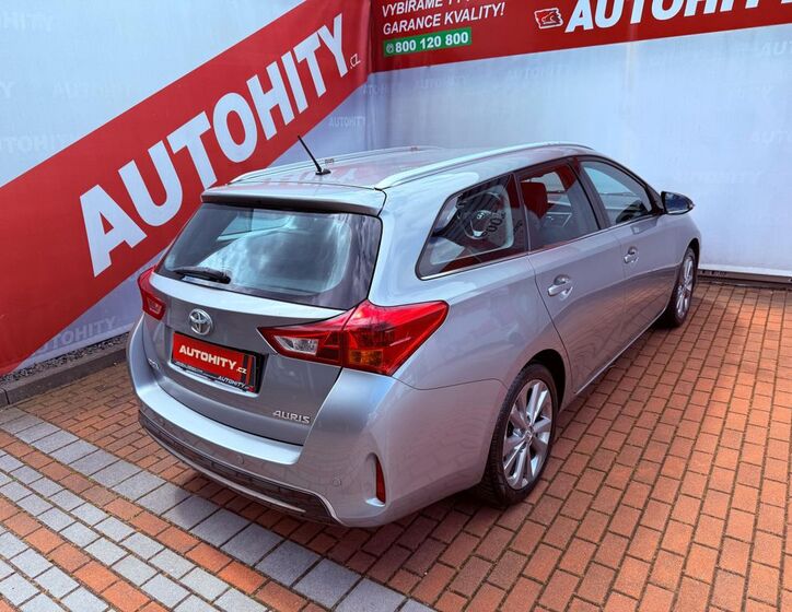 Toyota Auris 6