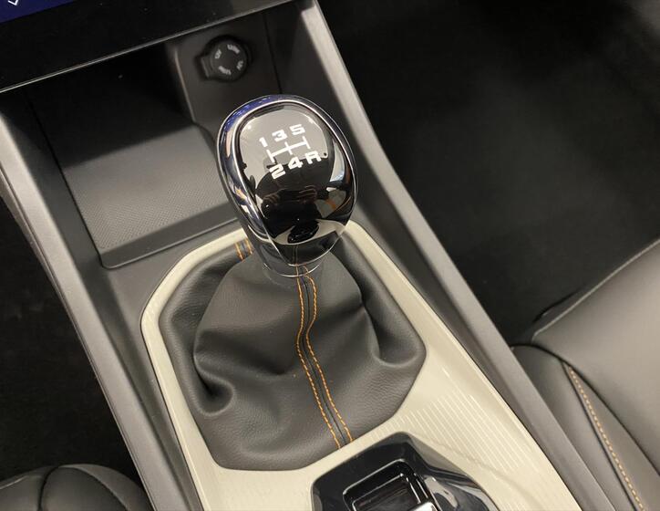 Dongfeng SHINE 18