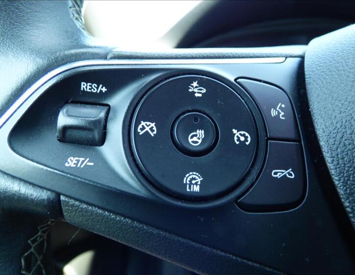 Opel Insignia 16