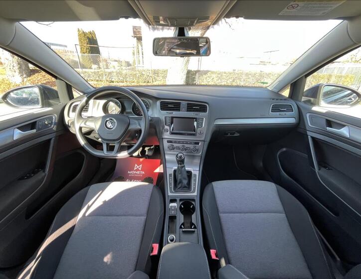 Volkswagen Golf 15