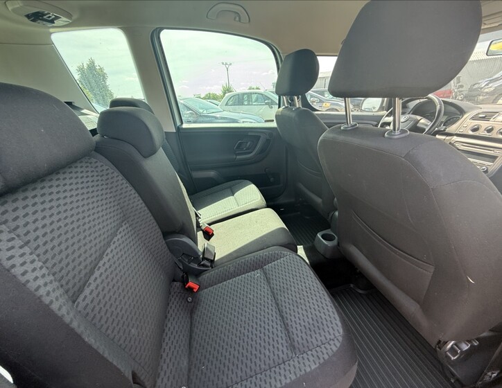 Škoda Roomster 23