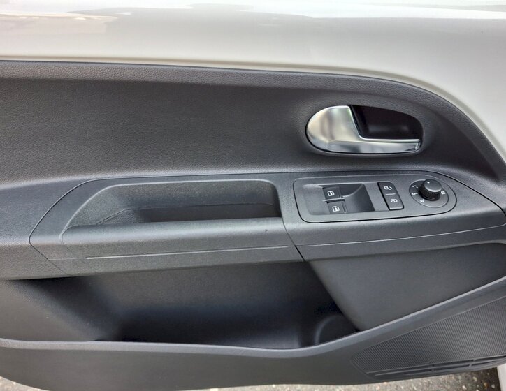 Volkswagen up! 21