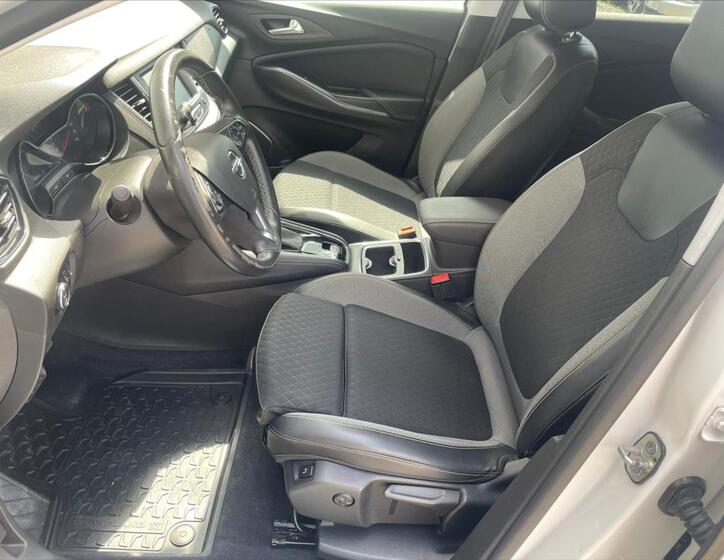 Opel Grandland X 12
