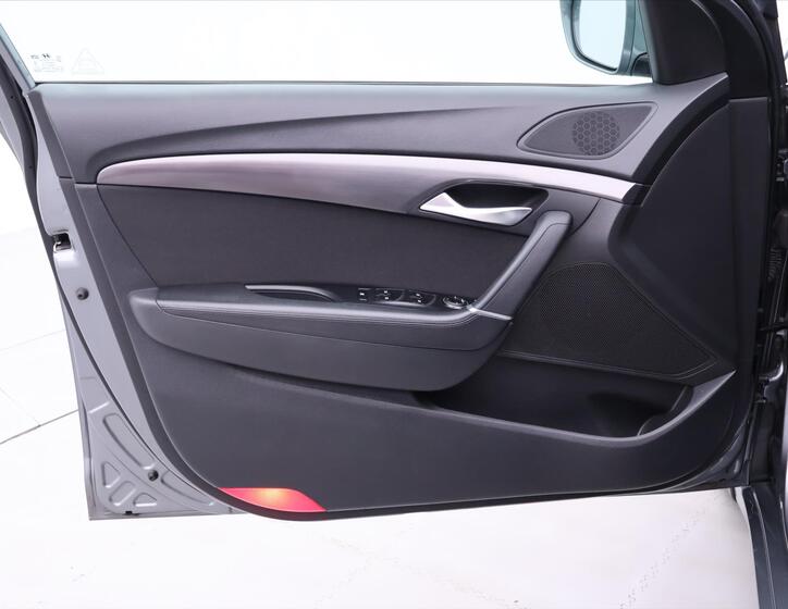 Hyundai i40 10
