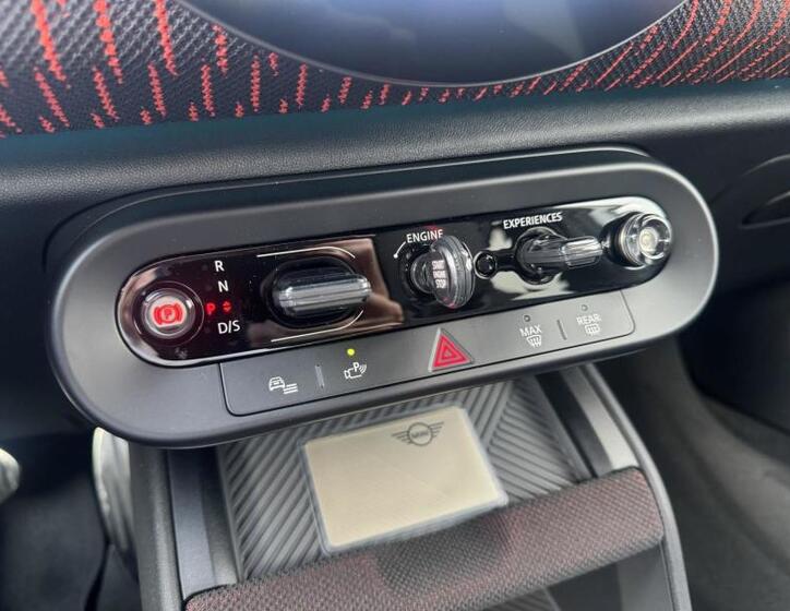 Mini Countryman 12