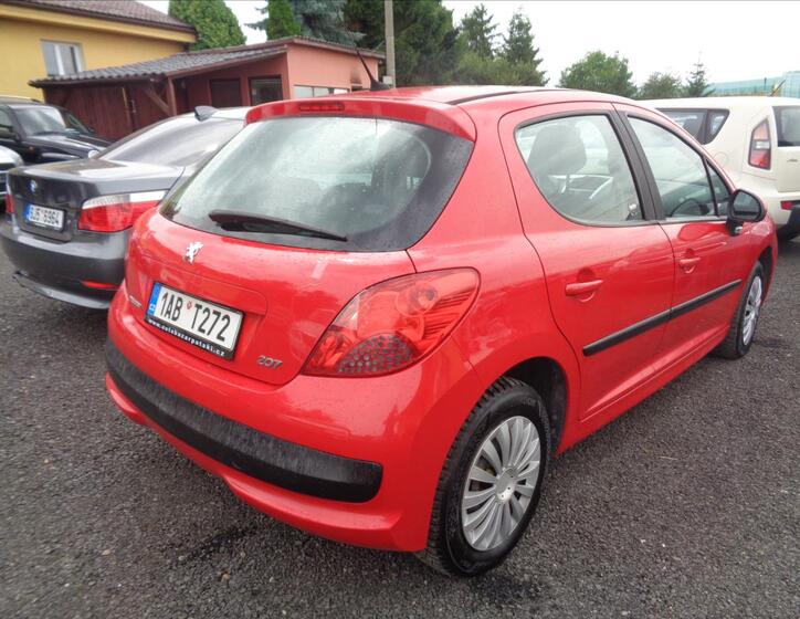 Peugeot 207 4
