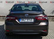 Toyota Camry 4