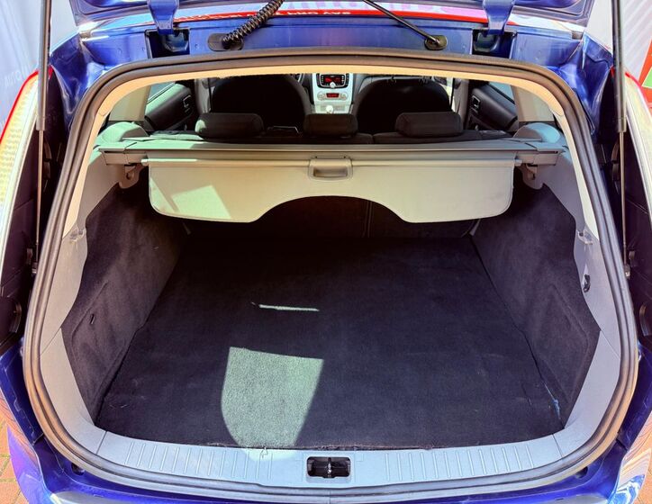 Ford Focus 9
